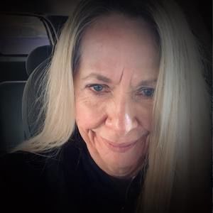 Meet your Posher, Leslie